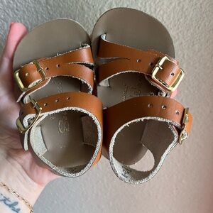 Tan infant Sun- San Sea-Wees